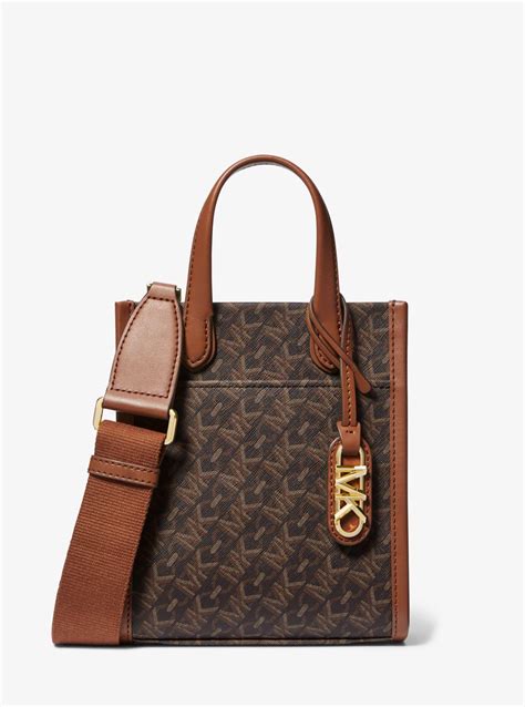 sac emblematique michael kors|Michael Kors opened satchel purse.